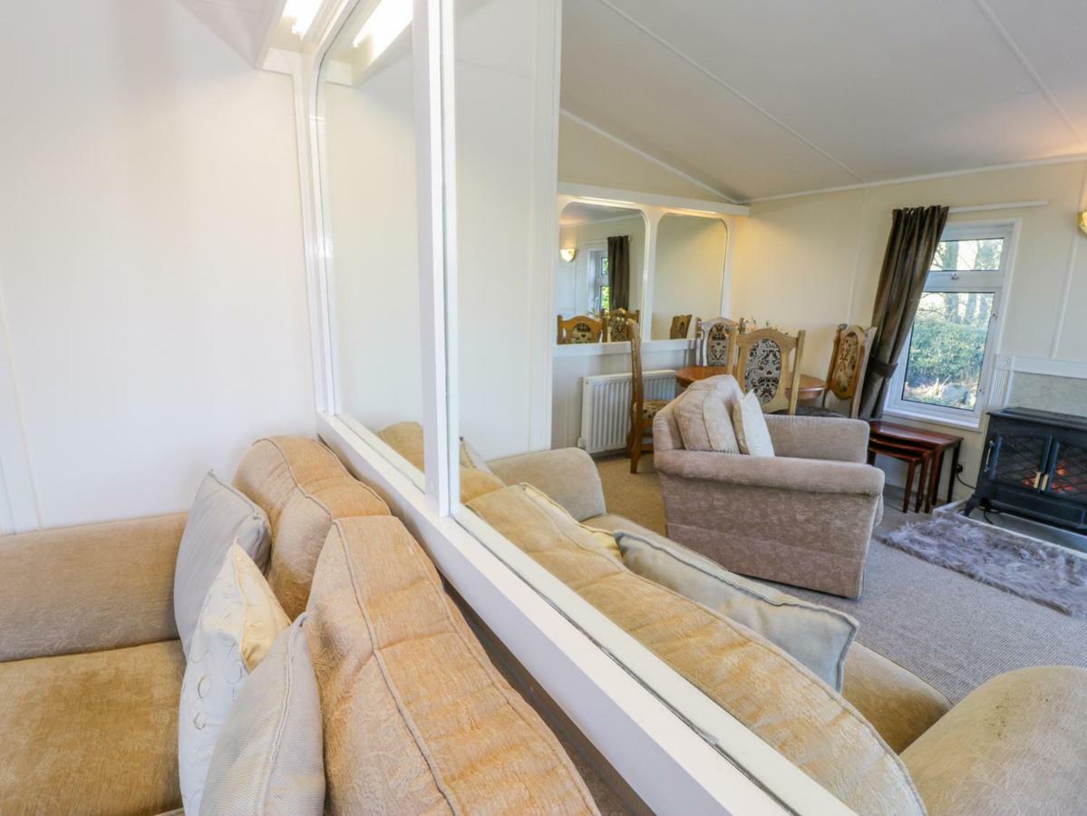 Caban Y Felin Villa Holyhead Exteriör bild